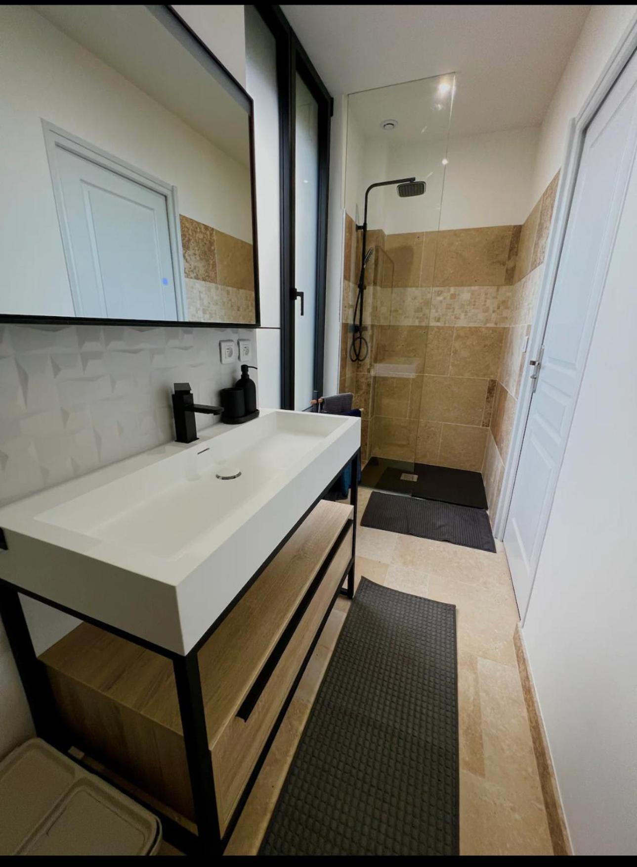 Apartment La Maison Du Faubourg Jacuzzi Vitry-le-Francois